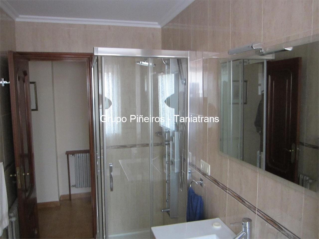 Foto 5 Apartamento Rúa Agra de Baño