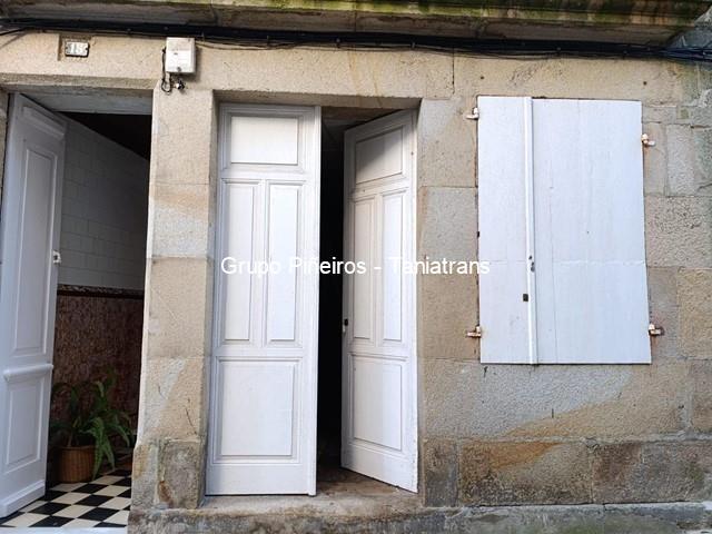 BAJO COMERCIAL EN PLENO CENTRO 