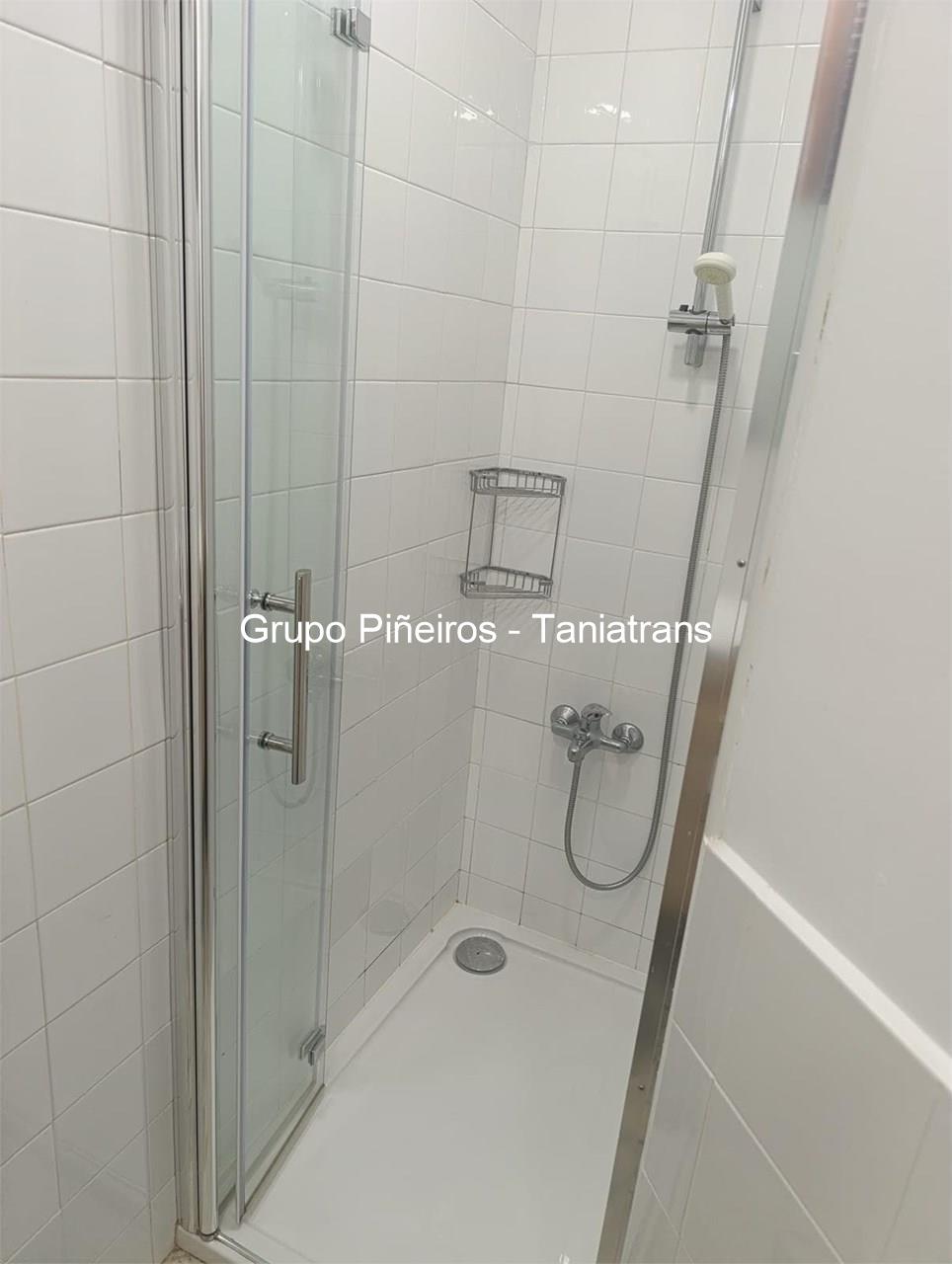 Foto 17 CASA AZUL CON HERMOSAS VISTAS EN LARIÑO - OPORTUNIDAD