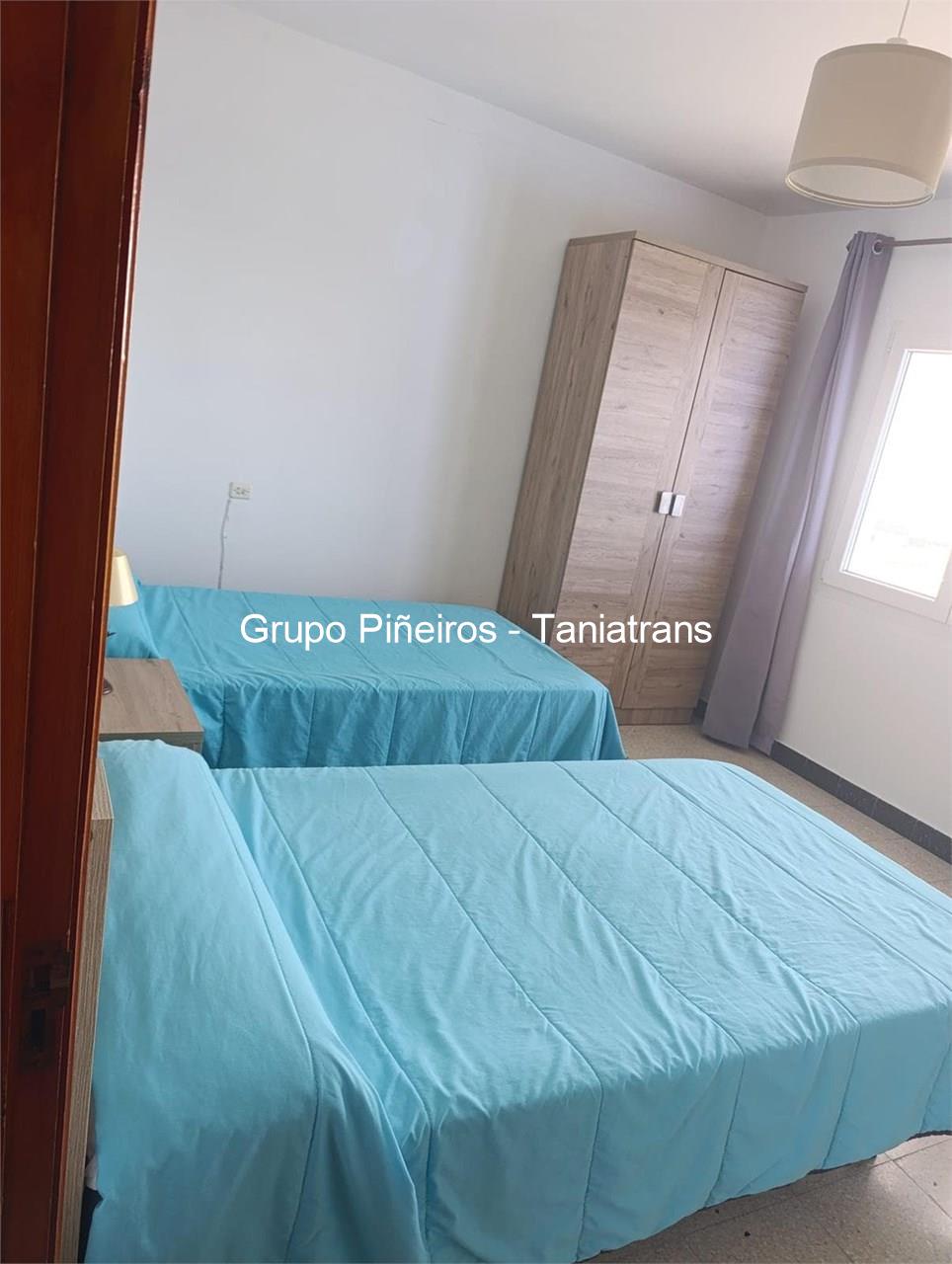 Foto 19 CASA AZUL CON HERMOSAS VISTAS EN LARIÑO - OPORTUNIDAD