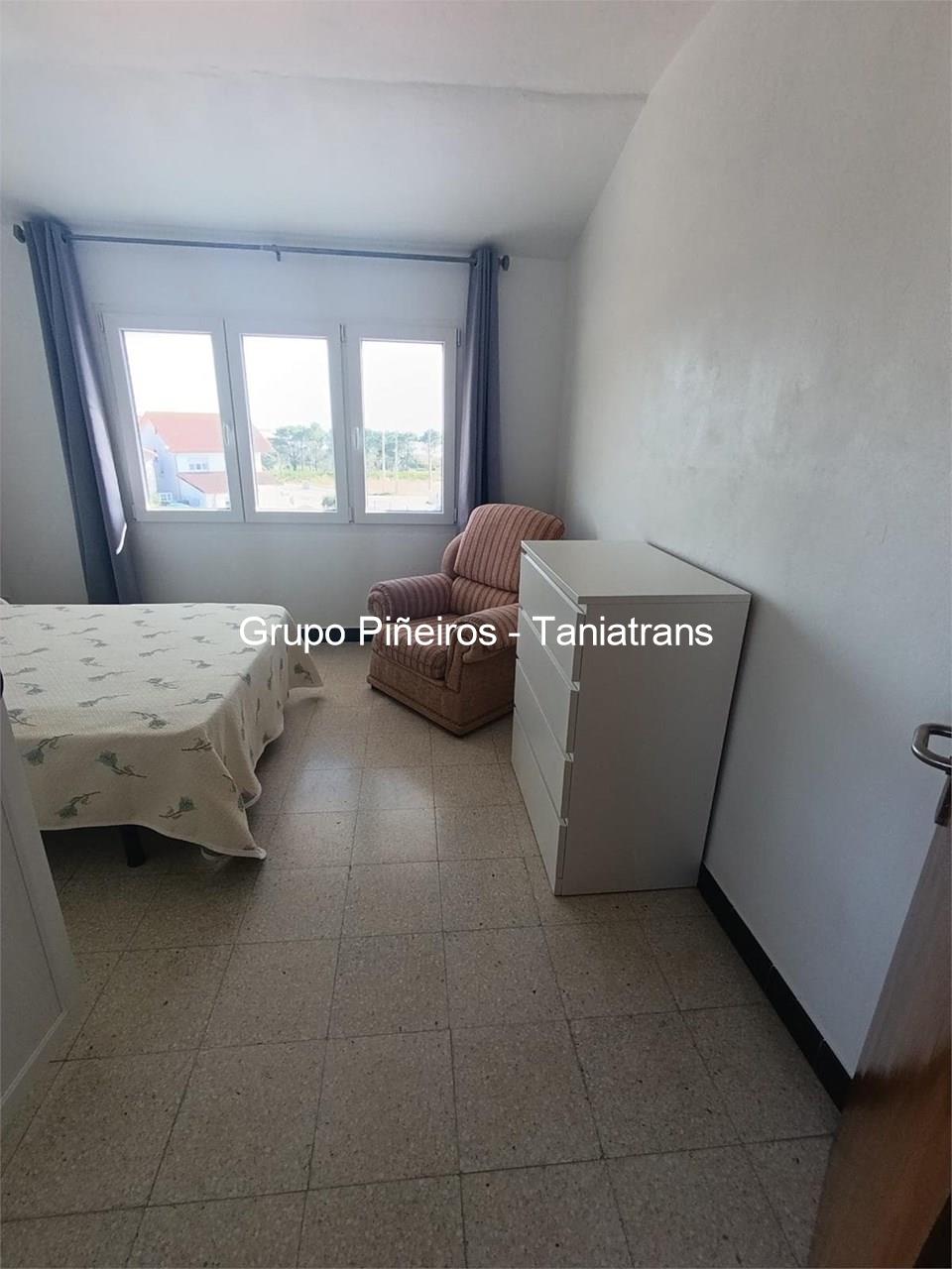 Foto 21 CASA AZUL CON HERMOSAS VISTAS EN LARIÑO - OPORTUNIDAD