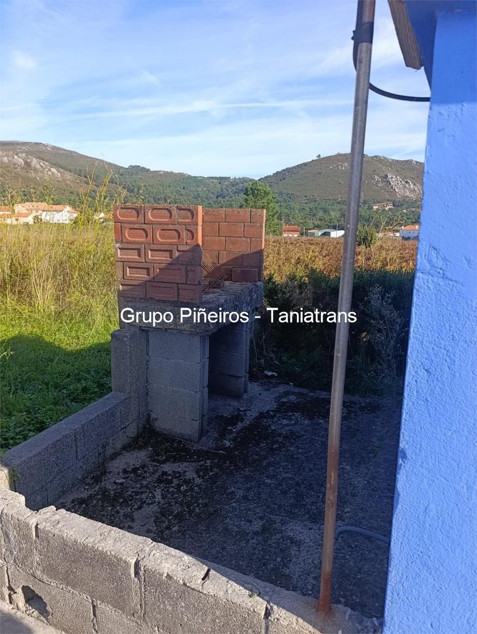 Foto 32 CASA AZUL CON HERMOSAS VISTAS EN LARIÑO - OPORTUNIDAD