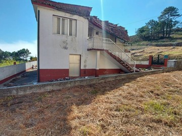 CASA CON TERRENO A REFORMAR EN LIRA, CARNOTA 