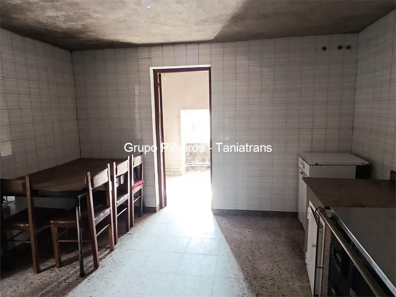 Foto 10 CASA DE PIEDRA CON GARAJES  Y FINCAS EN XESTOSO,MAZARICOS