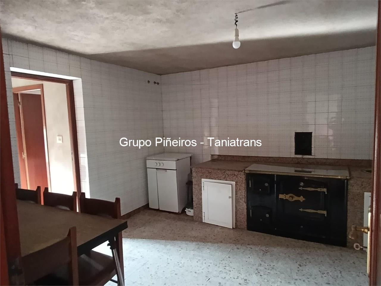 Foto 11 CASA DE PIEDRA CON GARAJES  Y FINCAS EN XESTOSO,MAZARICOS