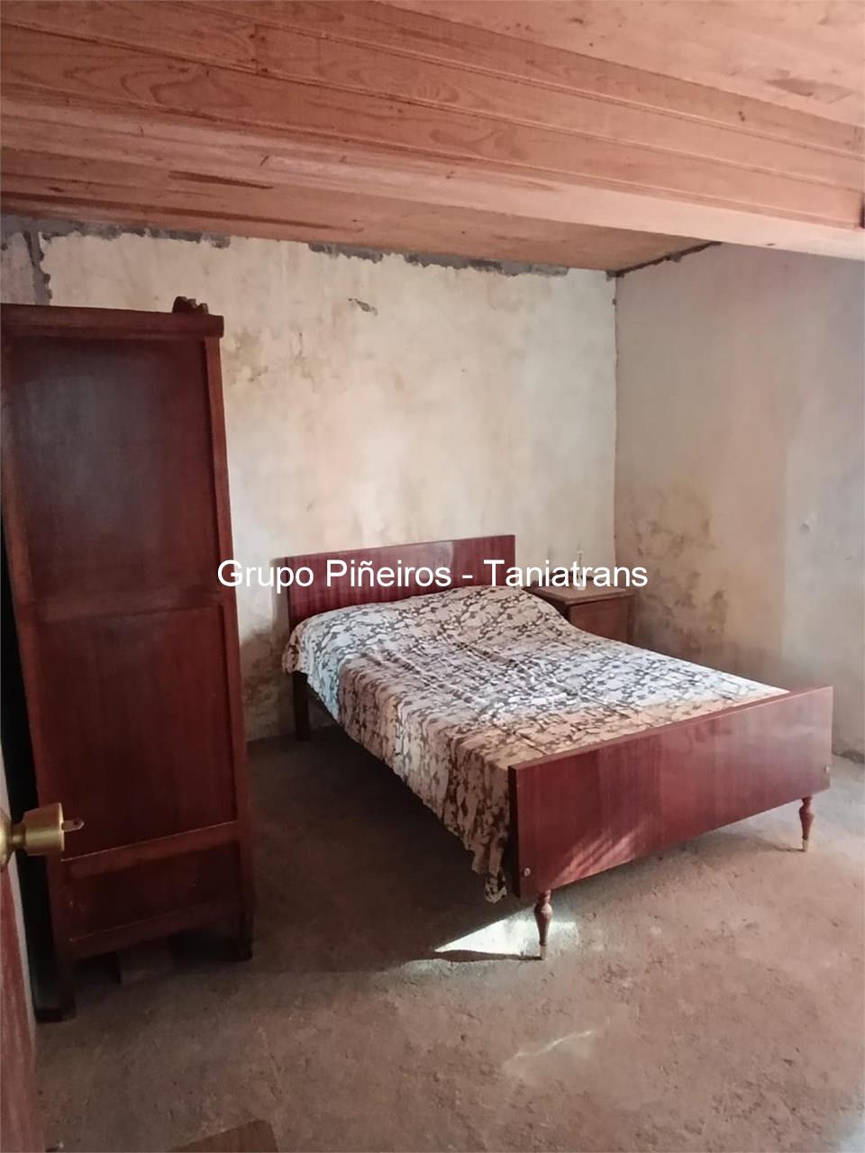 Foto 13 CASA DE PIEDRA CON GARAJES  Y FINCAS EN XESTOSO,MAZARICOS