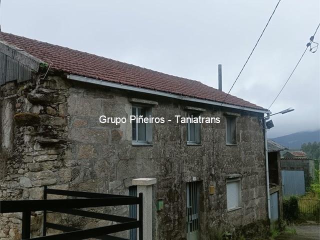 CASA DE PIEDRA CON GARAJES  Y FINCAS EN XESTOSO,MAZARICOS
