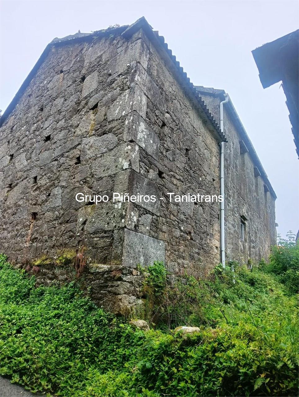 Foto 5 CASA DE PIEDRA CON GARAJES  Y FINCAS EN XESTOSO,MAZARICOS