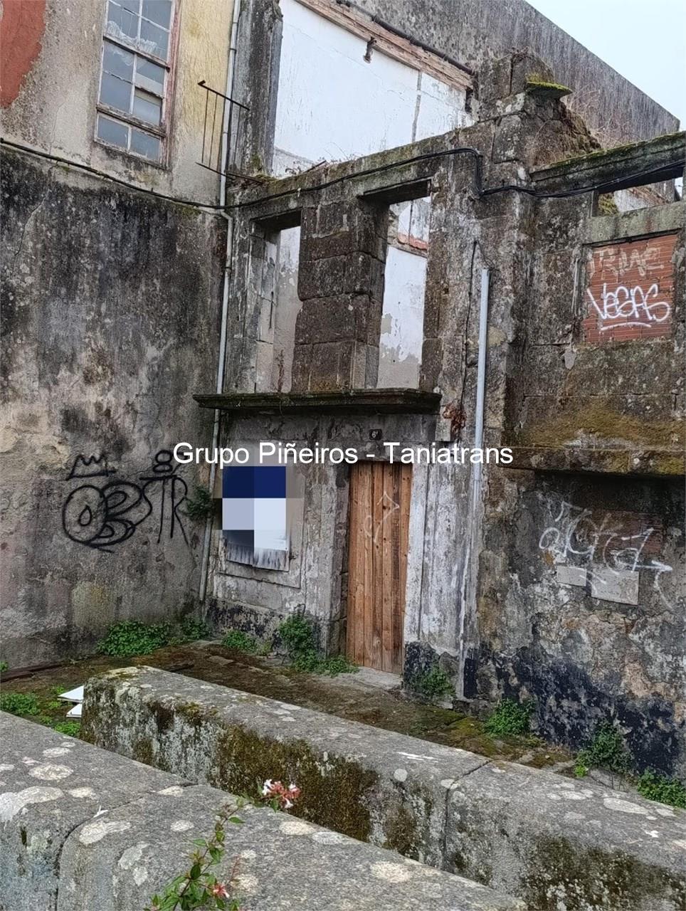 Foto 3 CASA DE PIEDRA PARA RESTAURAR EN CASCO HISTÓRICO