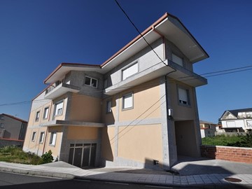 EDIFICIO EN PUERTO DE LIRA - Carnota